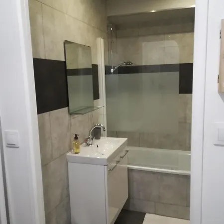 Appartement Charming Little With Bedroom *
